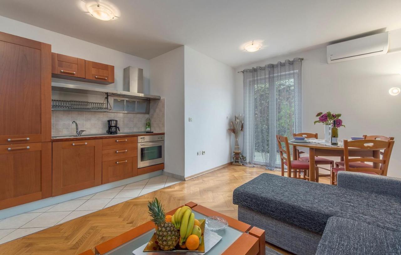 Apartment Amela Poreč Kültér fotó