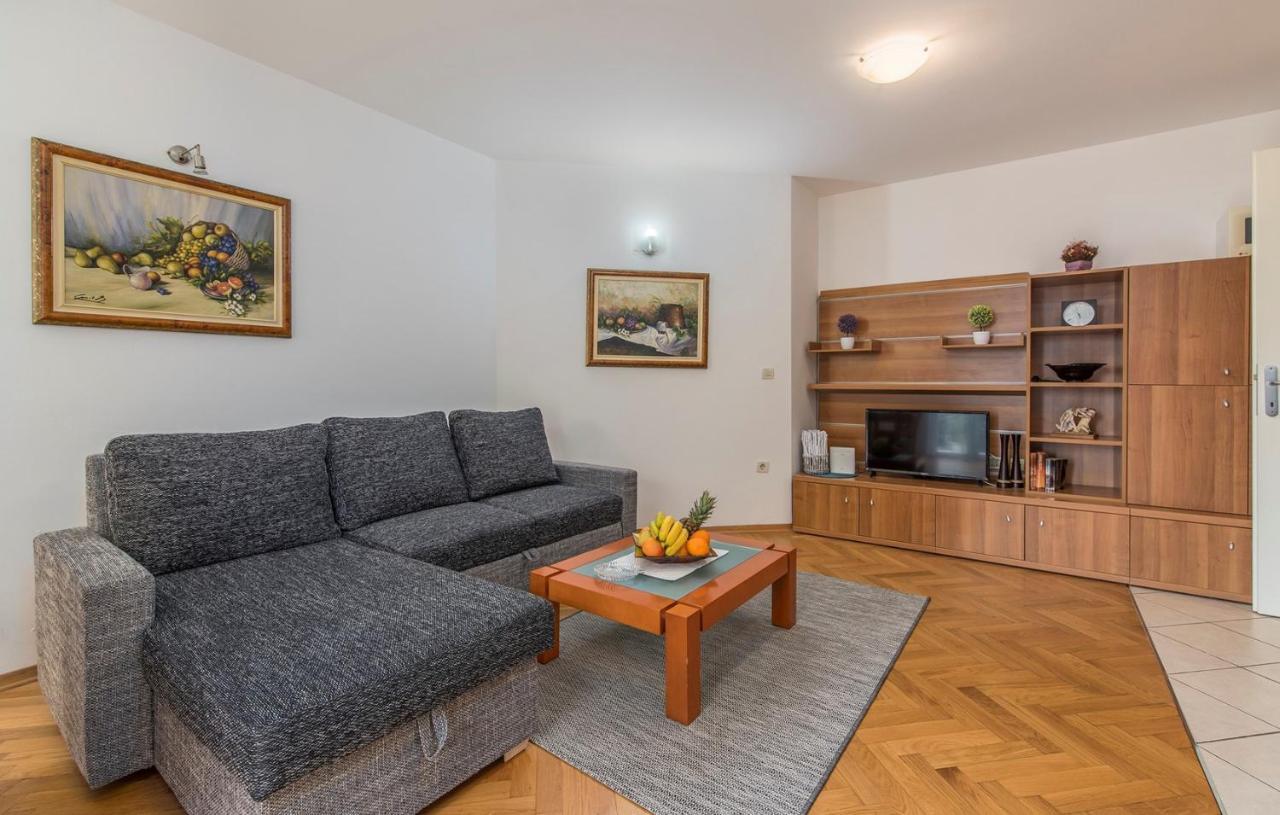Apartment Amela Poreč Kültér fotó